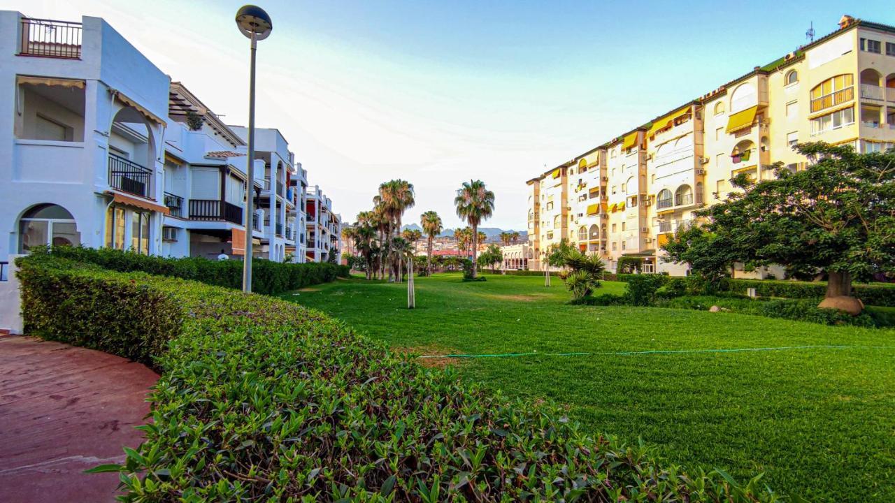 Laguna Beach Costasol - Alojamientos La Torre Torrox Exteriör bild